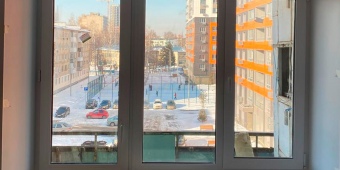 Наша компания предлагает услуги по качественному остеклению и замене окон, балконных блоков, а также хрущевских холодильников с учетом ваших пожеланий.